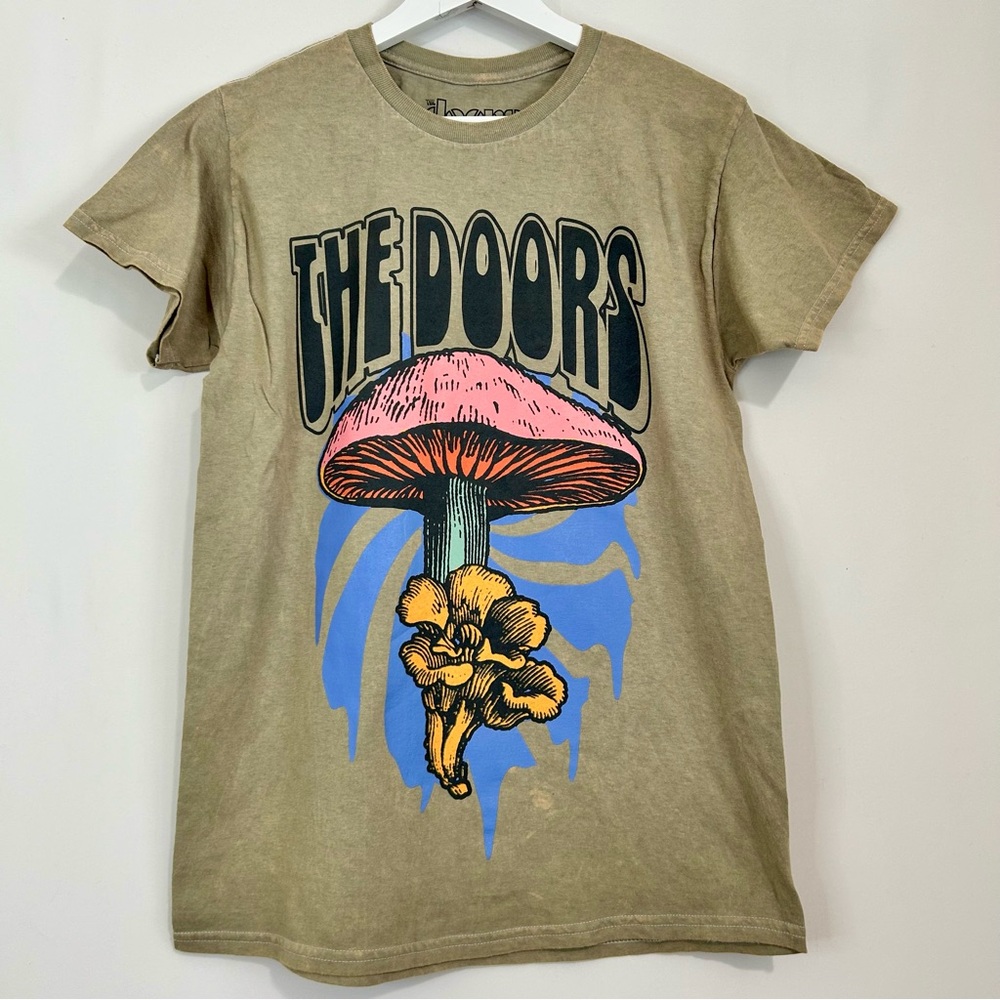 The Doors Short Sleeve Cotton Graphic Tee Green NWOT